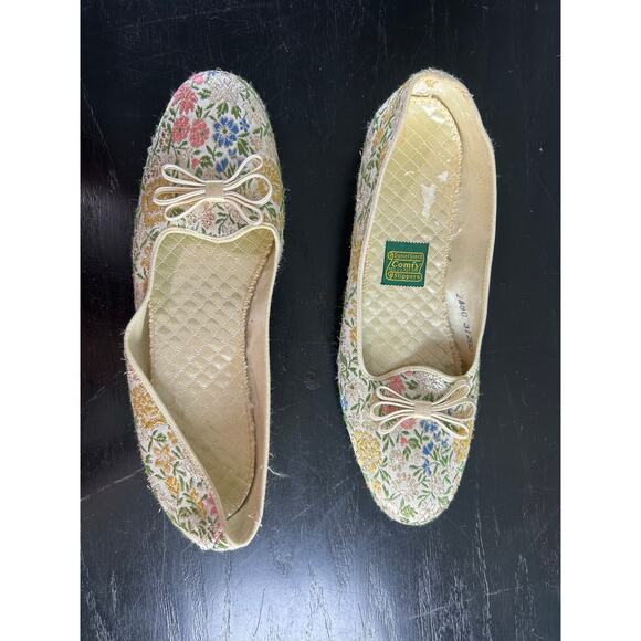 Vtg Daniel Green House Slippers-Brocade gold floral bow- Sz 8 hard bottom - Picture 8 of 8